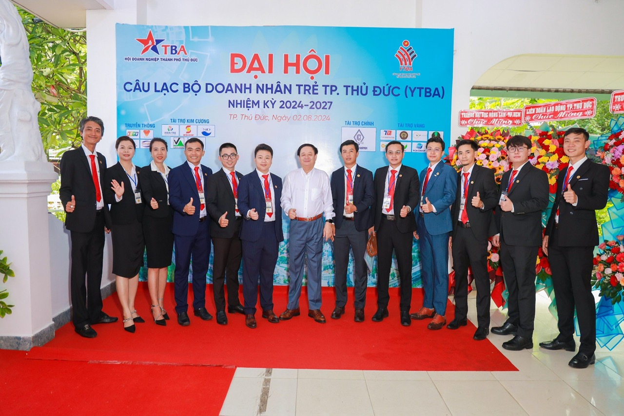 Khoảnh khắc ý nghĩa tại sự kiện của Hội Doanh nhân Trẻ TP. Thủ Đức – nơi kết nối, lan tỏa tinh thần đoàn kết, chia sẻ và phát triển bền vững giữa các doanh nghiệp trong khu vực.