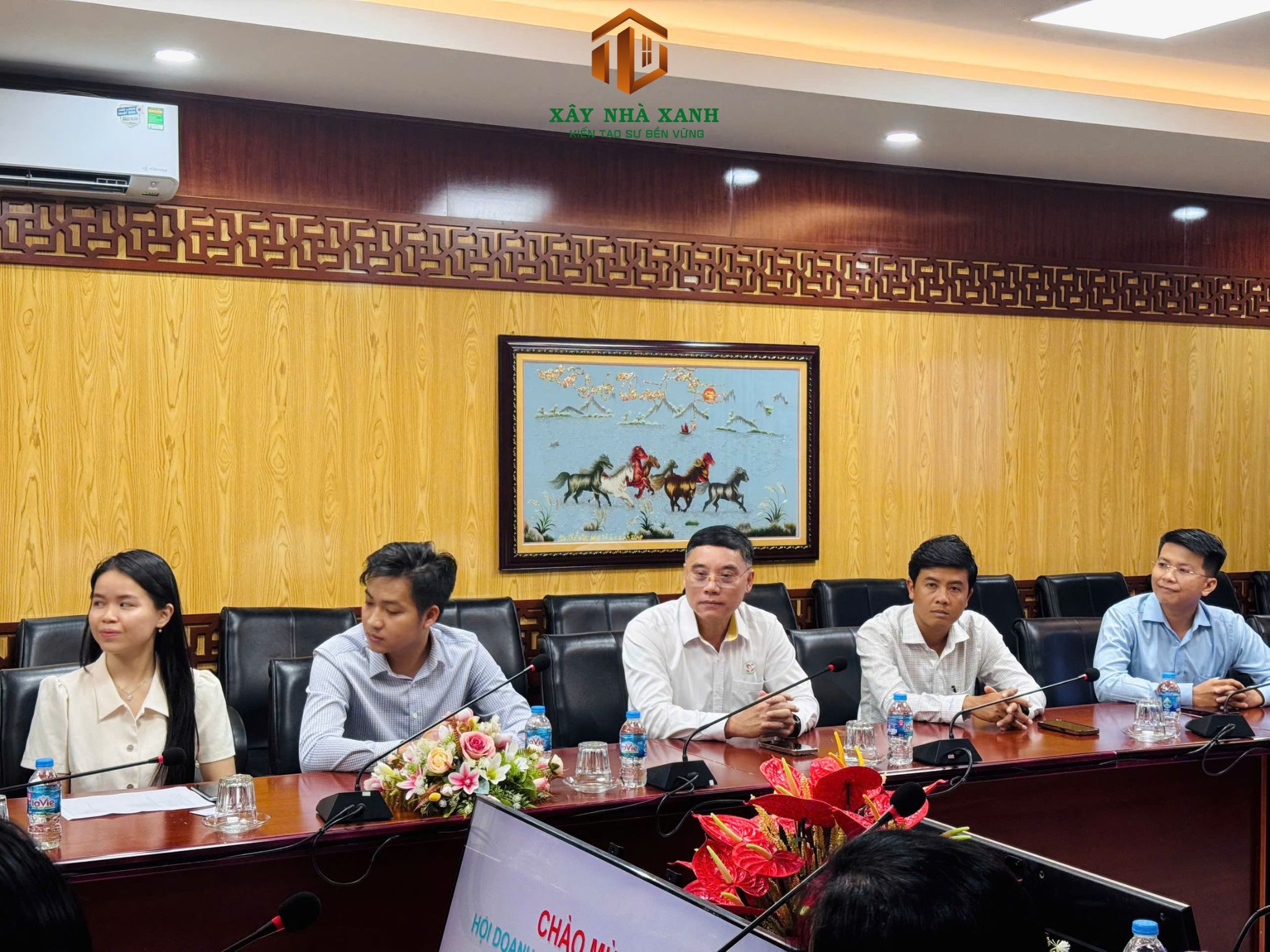 xây nhà xanh cùng ban giám hiệu trường cao đẳng công nghệ Thủ Đức